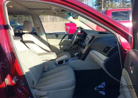 2011 Subaru Outback 2.5I Premium z USA, uszkodzony, nr VIN 4S4BRBGC5B3361344